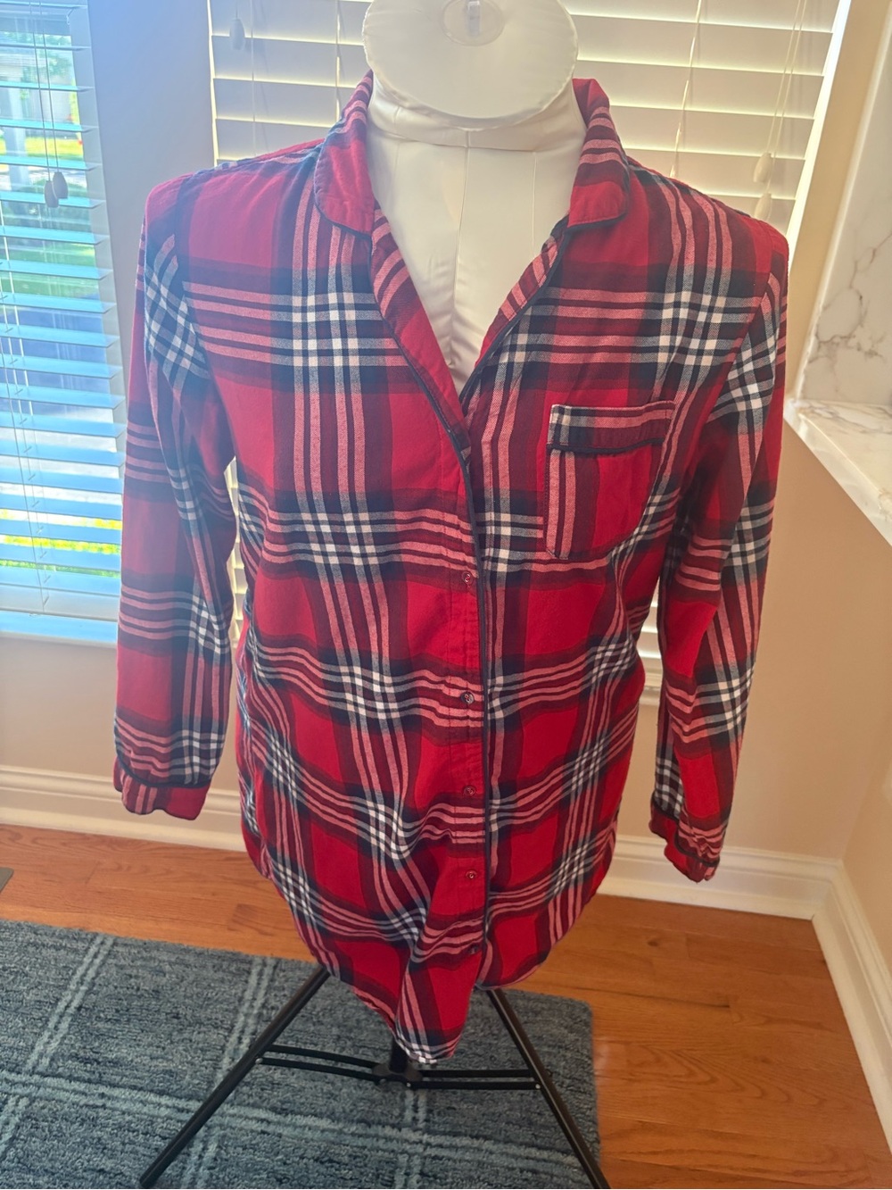 Stars Above Red Plaid Flannel Pajama Sleep Shirt Size L